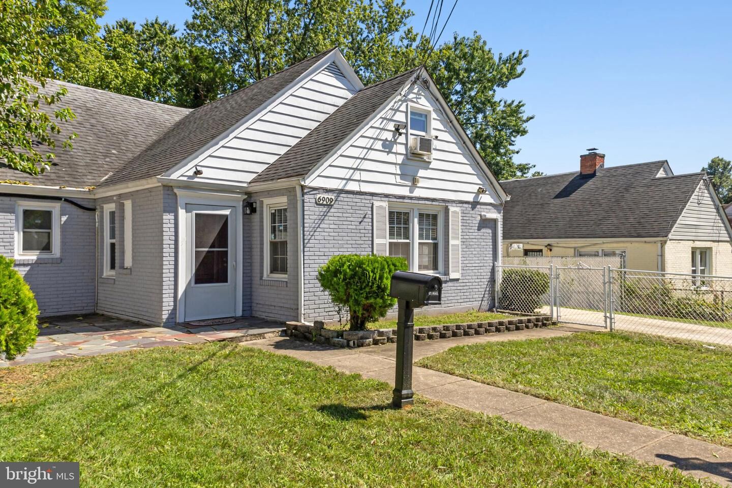 Property Photo:  6909 Standish  MD 20784 