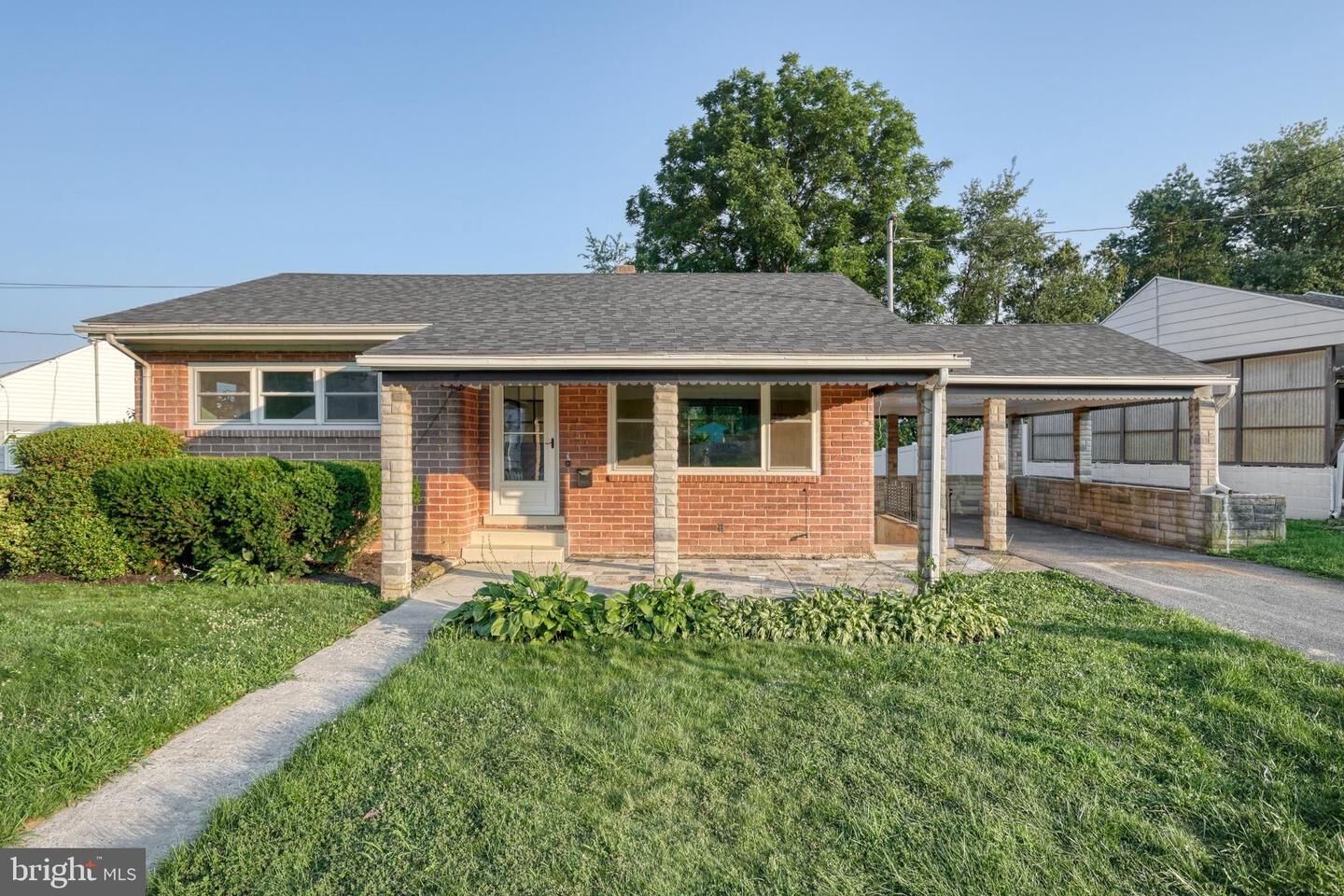 Property Photo:  5 William Penn Drive  PA 17011 