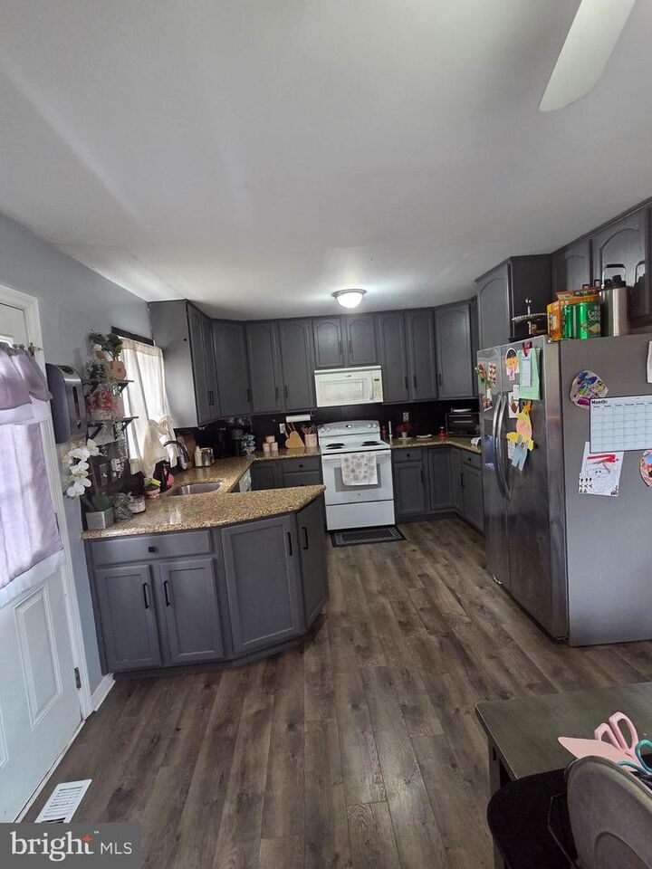 Property Photo:  65 S Atlantic Avenue  NJ 08009 