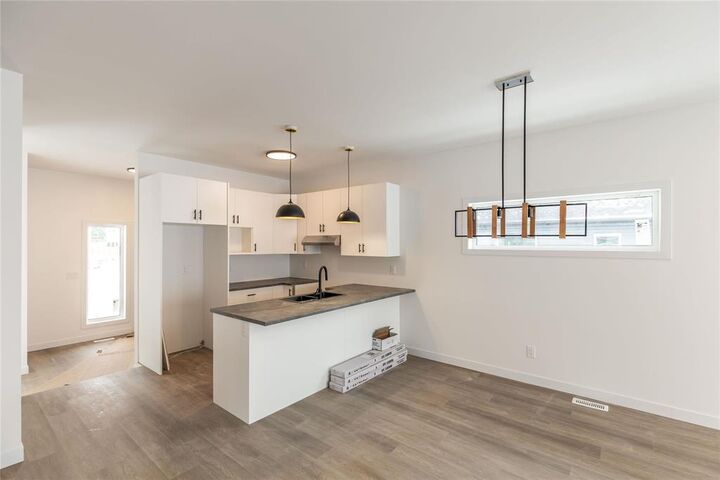 Property Photo:  299 Normandeau Avenue  MB R5H 0C7 