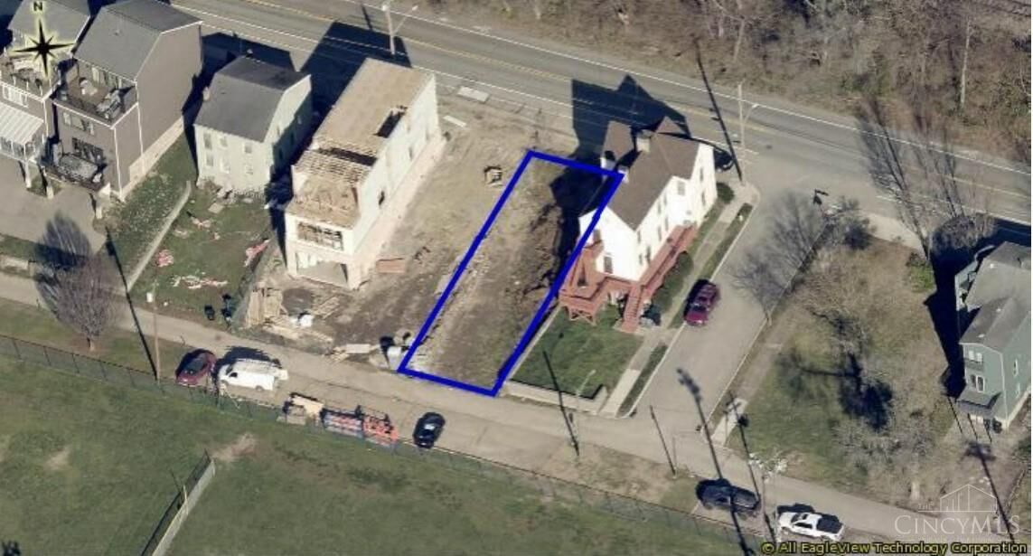 Property Photo:  3021 Riverside Drive  OH 45226 