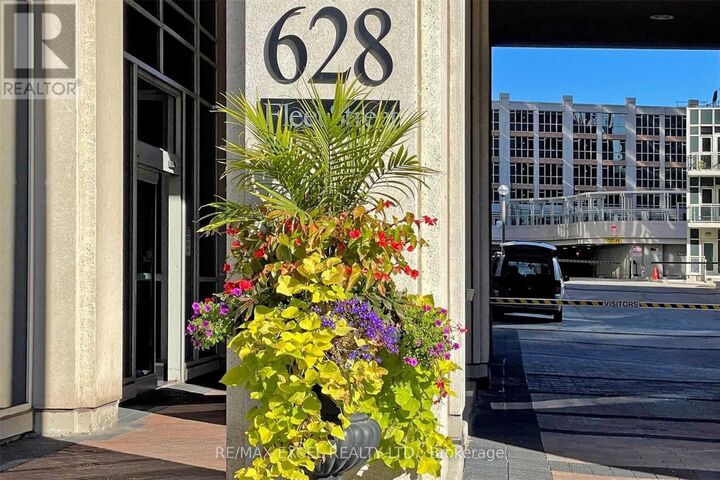 Property Photo:  628 Fleet Street 629  ON M5V 1A8 