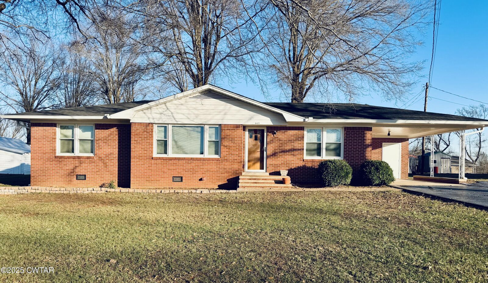Property Photo:  809 Maple Heights Street  TN 38233 