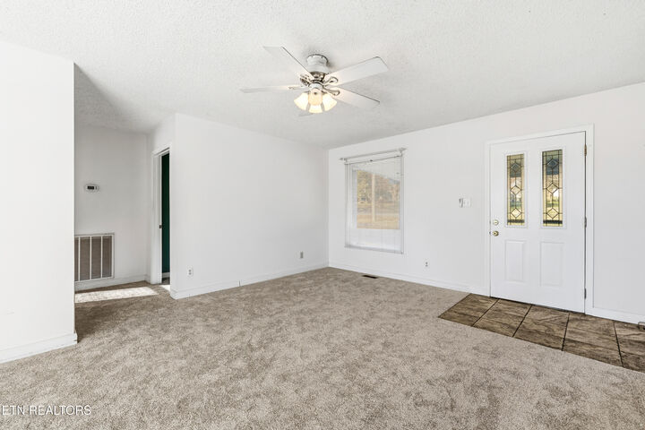 Property Photo:  425 Holbrook Ave  TN 37771 