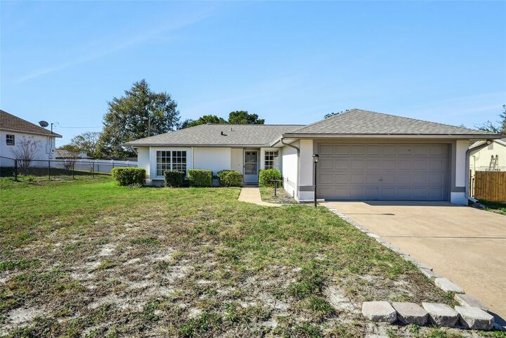 Property Photo:  2012 E Gloria Drive  FL 32725 