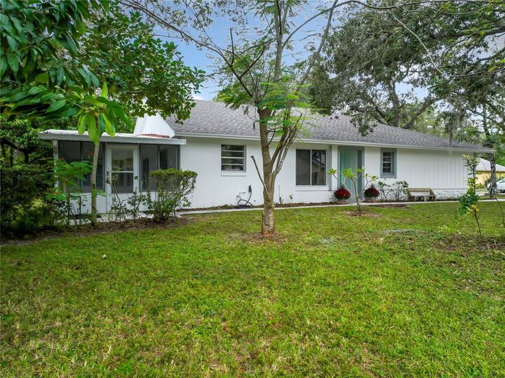 Property Photo:  1392 Alfonzo Cir  FL 32708 