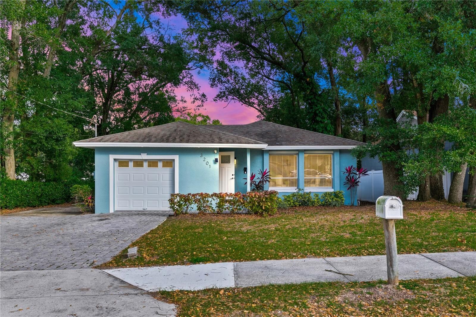 Property Photo:  3201 Martin Street  FL 32806 