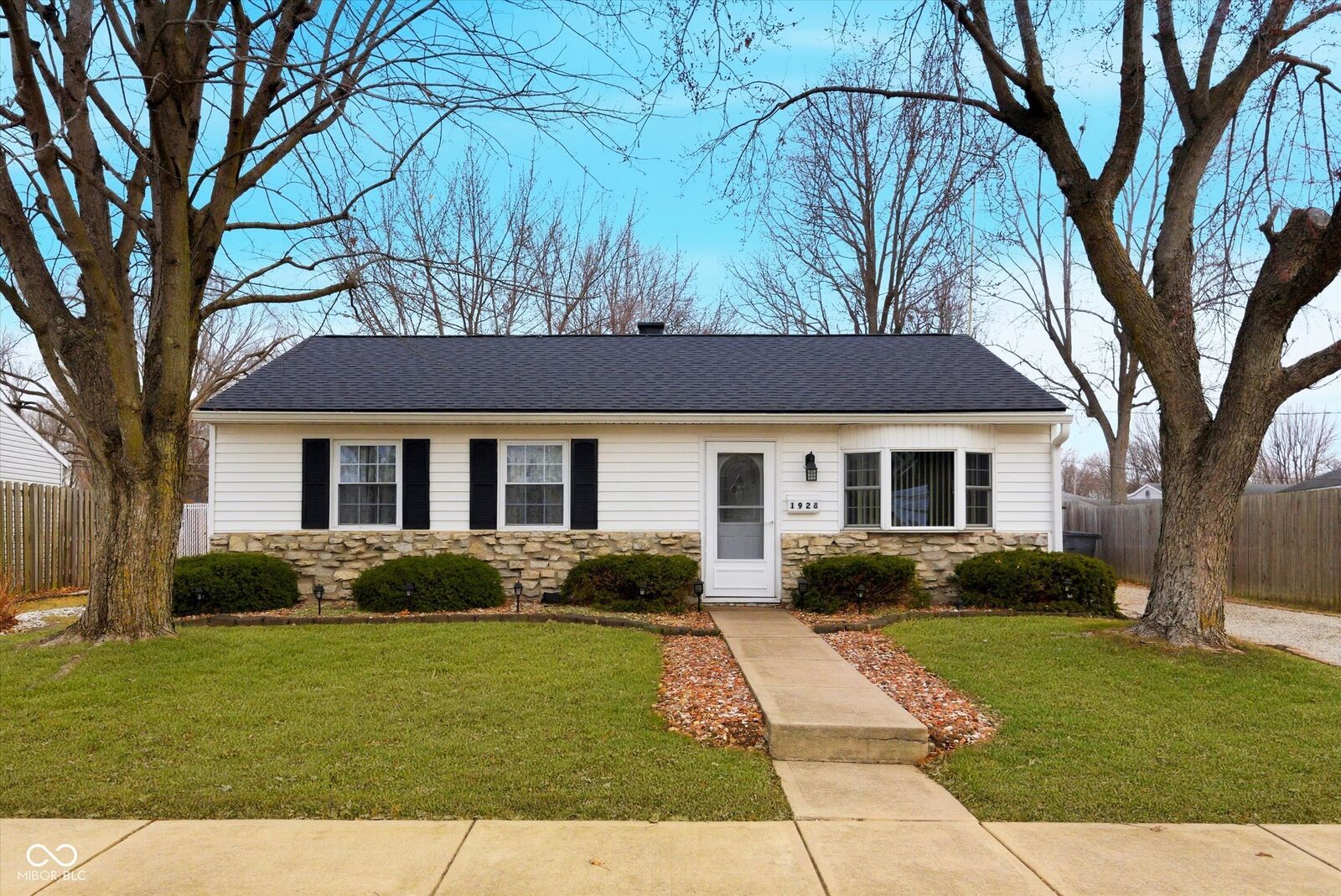 Property Photo:  1928 W Madison Street  IN 46901 