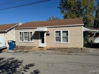 Property Photo:  423 Degenhardt Avenue  MO 63125 