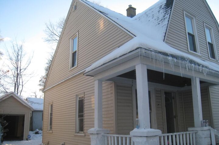 Property Photo:  952 Logan Street SE  MI 49506 