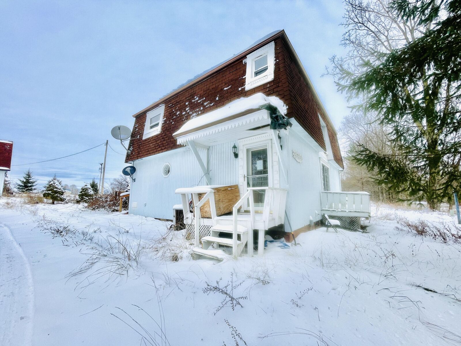 Property Photo: 18600 Manitou Road MI 49220