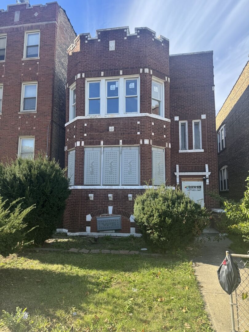 Property Photo:  7754 S Wood Street  IL 60620 
