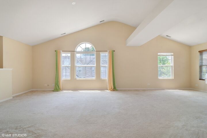 Property Photo:  2906 Stonewater Drive 2906  IL 60564 