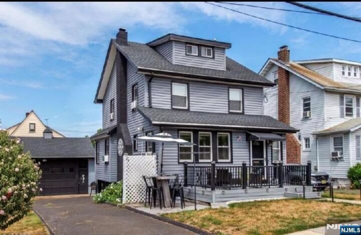 Property Photo:  5 Newell Place  NJ 07031 