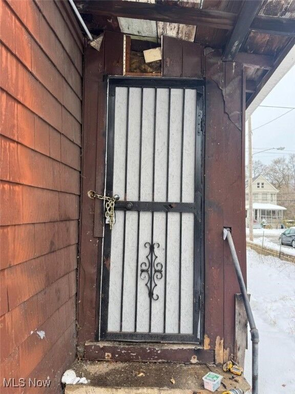 Property Photo: 2371 E 79th Street OH 44104