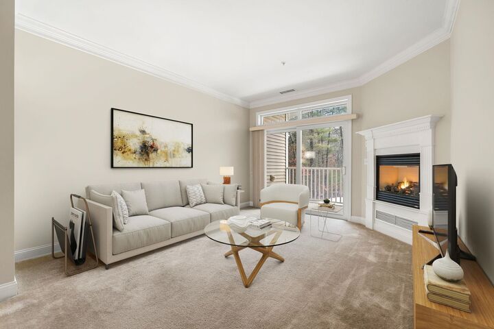 Property Photo:  4 Henry David Drive  NH 03062 