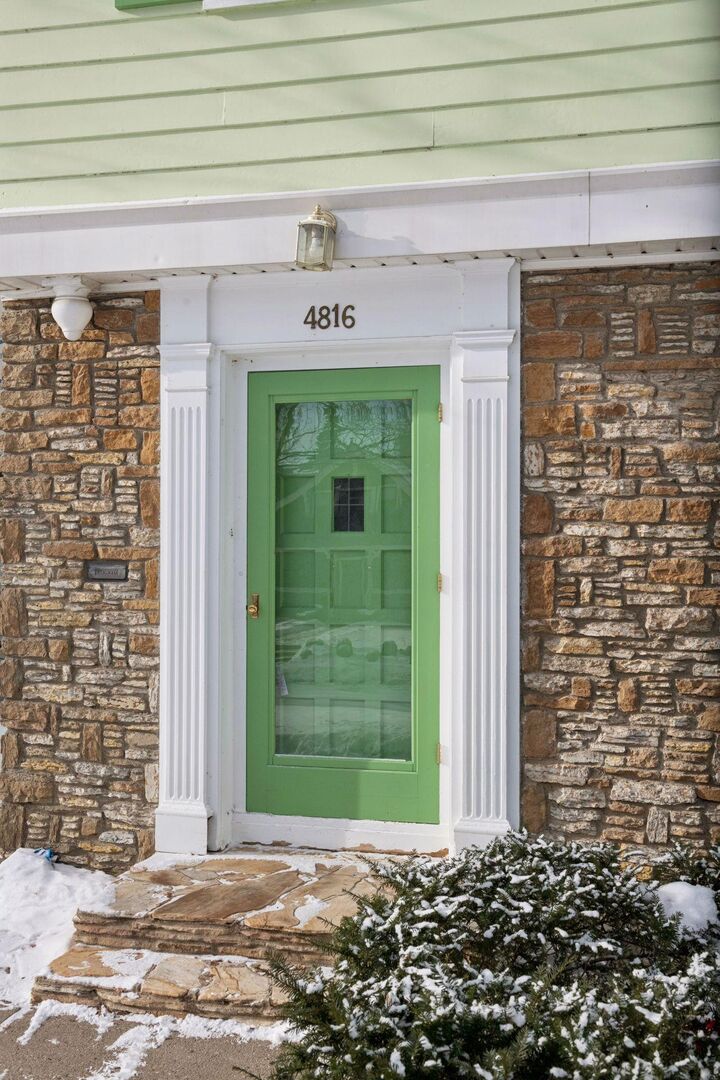 Property Photo:  4816 Queen Avenue S  MN 55410 