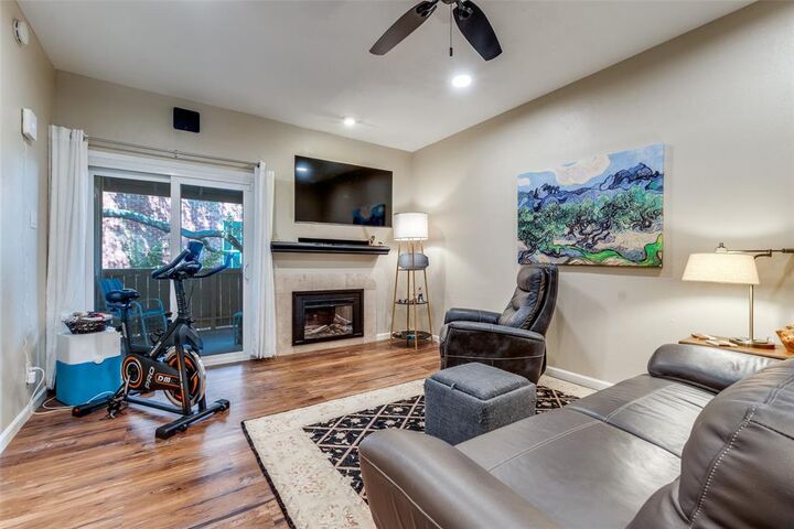 Property Photo: 8601 Park Lane 624 TX 75231