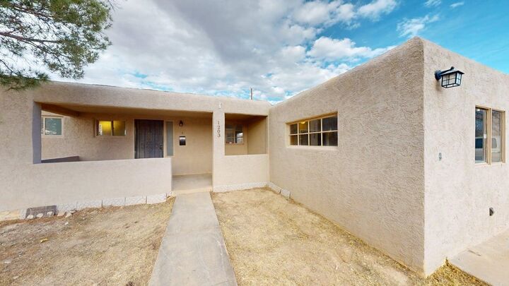 Property Photo:  1203 Desert Eve Dr  NM 88310 