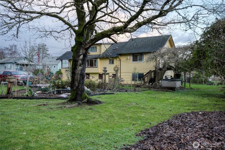 Property Photo:  1131 W Schley Street  WA 98520 