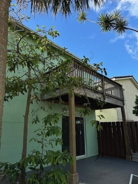 Property Photo: 4172 Pine Hollow Circle FL 33463