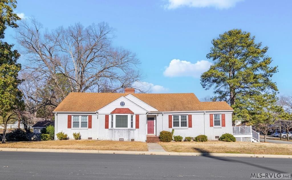 Property Photo:  112 E 7th Street  NC 27870 