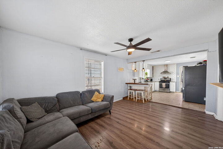 Property Photo:  1518 Logwood  TX 78221 