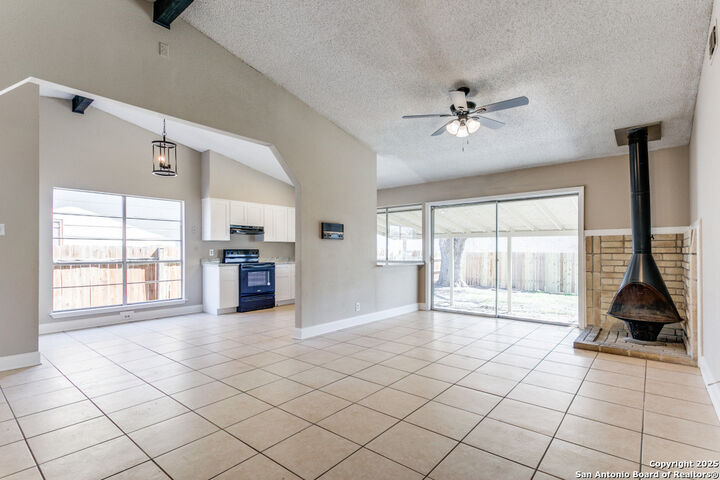 Property Photo: 14206 Short Horn TX 78247