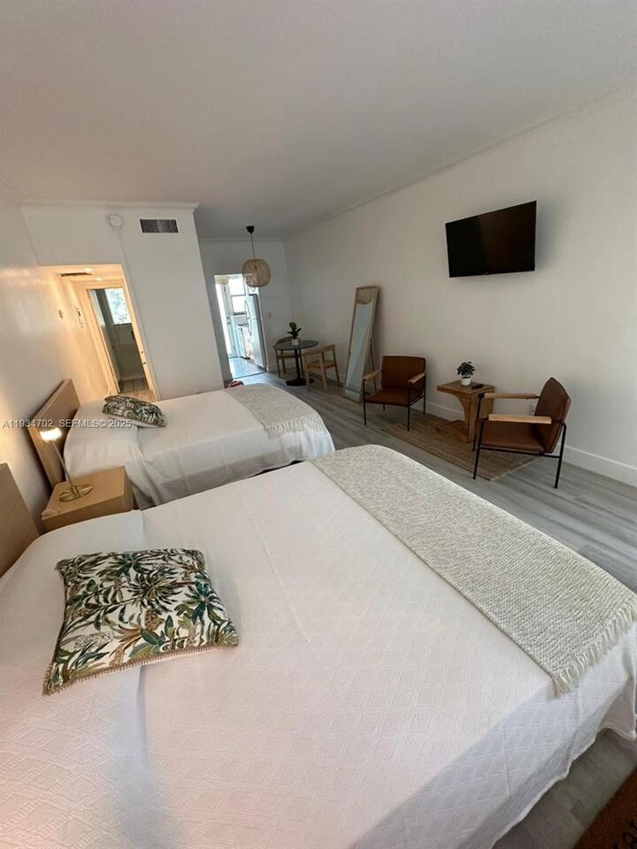 Property Photo:  1840 James Ave 12  FL 33139 