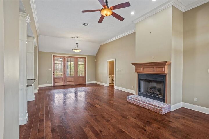 Property Photo:  1663 S Woodland Forest Drive S  LA 70611 