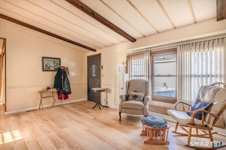 Property Photo:  10 Woodland Park  CT 06484 