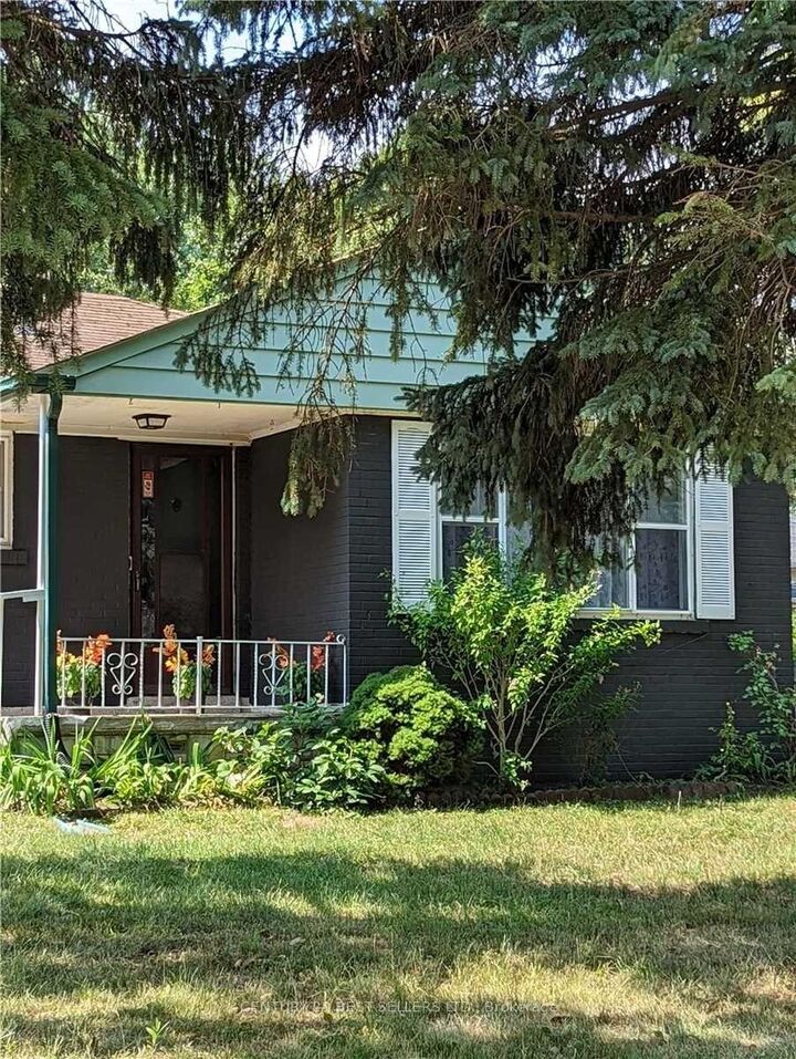 Property Photo: 320 Ashbury Road ON L6K 2M4