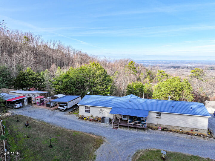 Property Photo: 1243 Applewood Road TN 37821