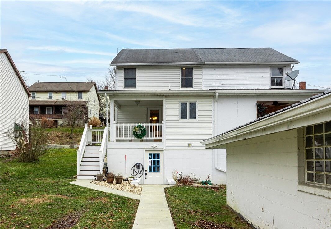 Property Photo:  14 Franklin St  PA 15324 