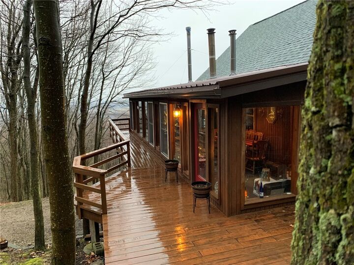 Property Photo: 235 Pine Knob Rd PA 15445