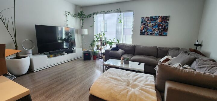 Property Photo: 16433 19 Avenue 140 BC V3Z 0Z1