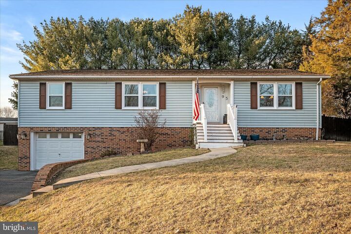 Property Photo:  95 Cecelia Street  VA 22660 