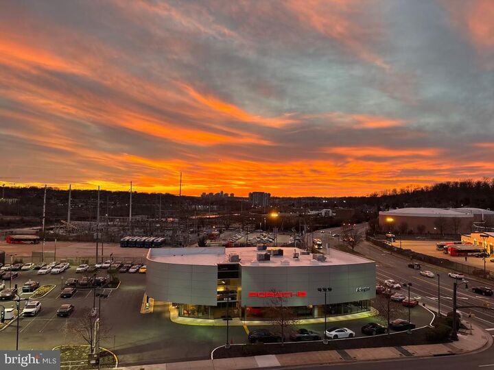 Property Photo:  3600 S Glebe Road S 504W  VA 22202 