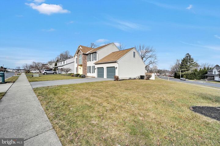 Property Photo:  2701 Huyett Drive  PA 19608 