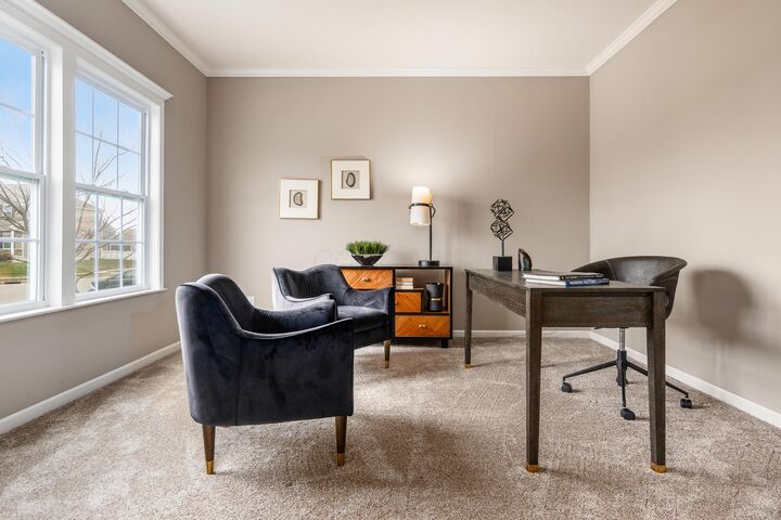 Property Photo: 1 Hemingway Avenue OH 43103