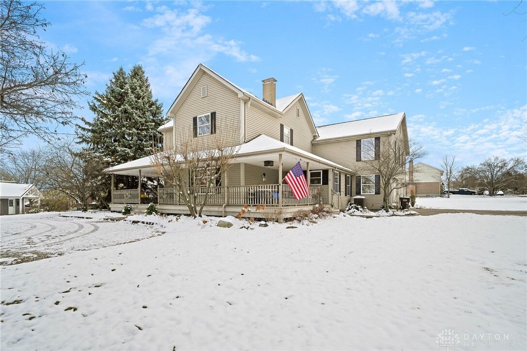 Property Photo:  6039 Princeton Road  OH 45011 