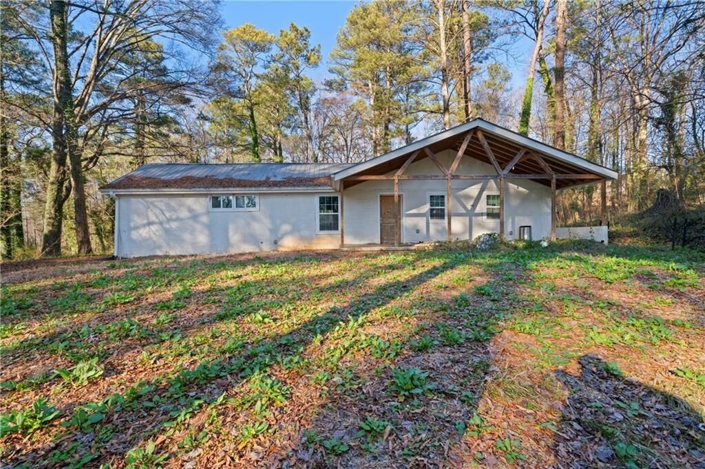Property Photo:  550 S Rays Road  GA 30083 