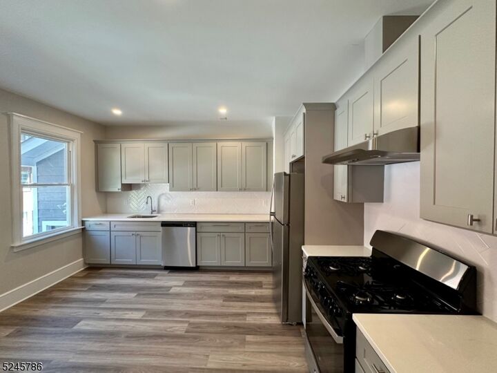 Property Photo:  41 Harrison Ave 1  NJ 07042 