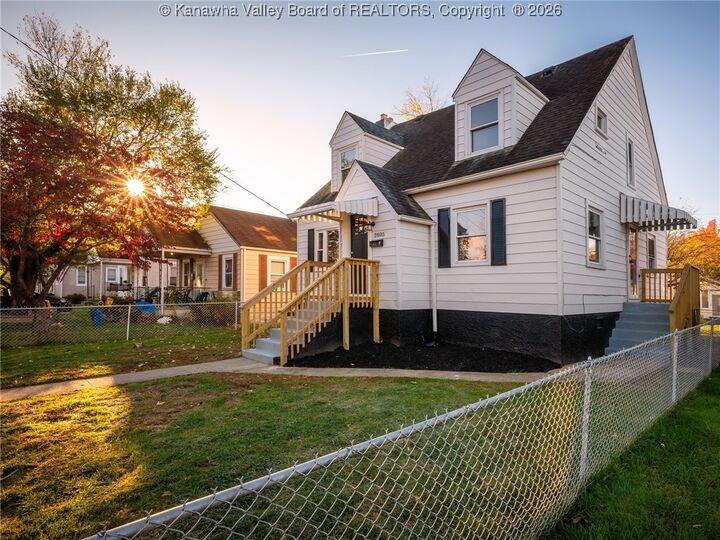 Property Photo:  2805 Lincoln Avenue  WV 25177 