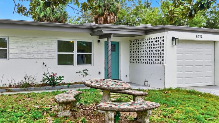 Property Photo:  5312 Berkley Road  FL 34652 
