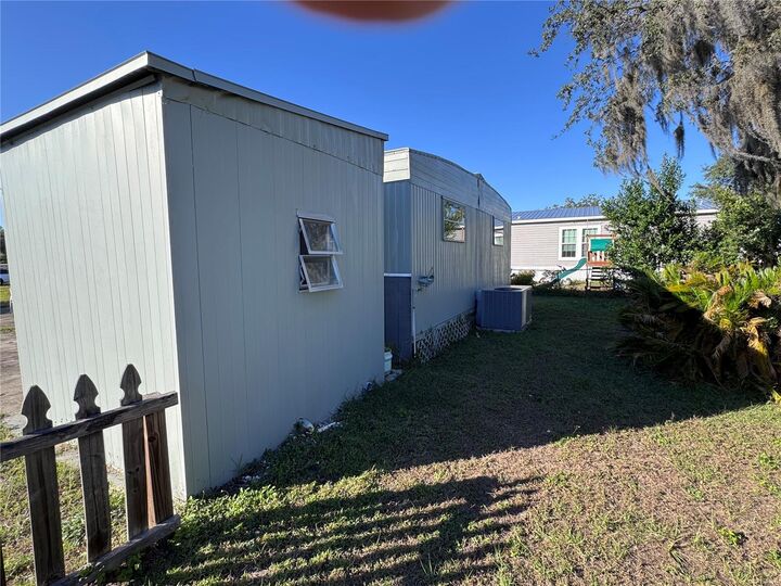 Property Photo:  11 Robin Lane  FL 33880 