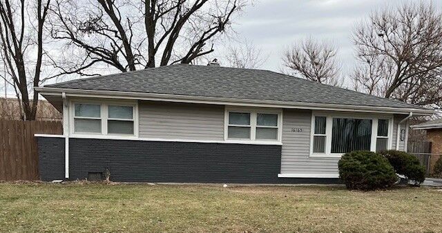Property Photo: 16165 Oxford Drive IL 60428
