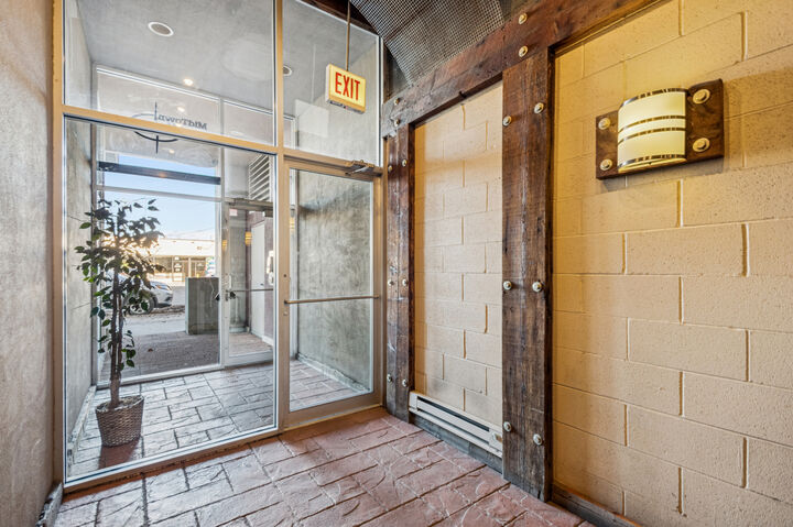 Property Photo:  2356 N Elston Avenue 205  IL 60614 