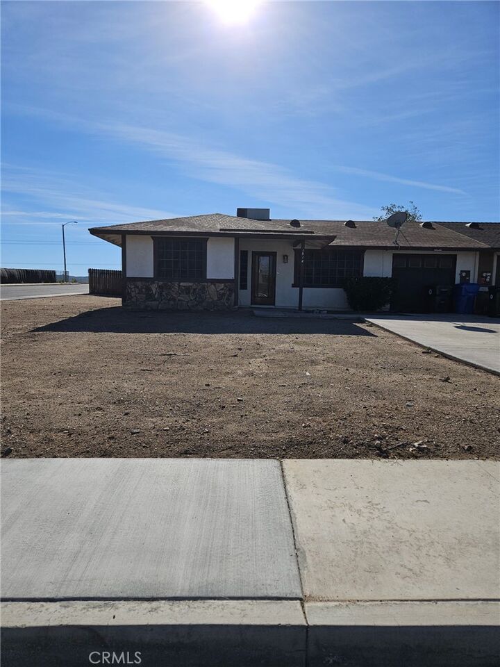 Property Photo:  1512 Solana Court  CA 92311 