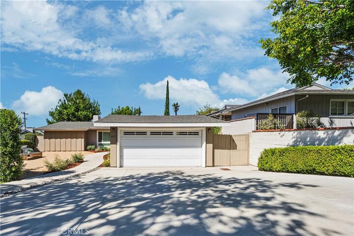 Property Photo: 1425 Hastings Ranch Drive CA 91107